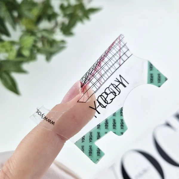 Yoshi szablony do przedłużania paznokci, szablony transparentne 400 szt, formy do przedłużania paznokci, akcesoria stylizacja paznokci, Yoshi 400 szt, NaszePaznokcie.pl
