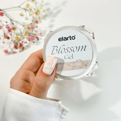 elarto-zel-budujacy-kremowy-z-kwiatuszkami-blossom-gel-ivory-rose.webp