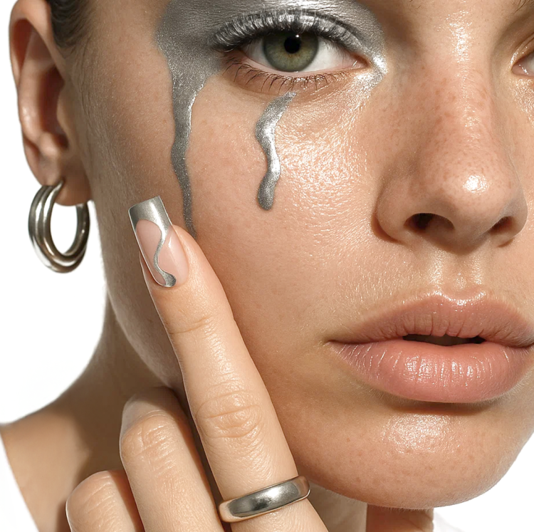Chrome Gel Silver, metaliczny żel do zdobień, żel paint, Mistero Milano żel, żel do french, efekt chrome paznokcie, żel lustrzany silver, zdobienia paznokci, NaszePaznokcie.pl, mirror, efekt lustra, lustro, lustrzany żel, Chrome, 2350