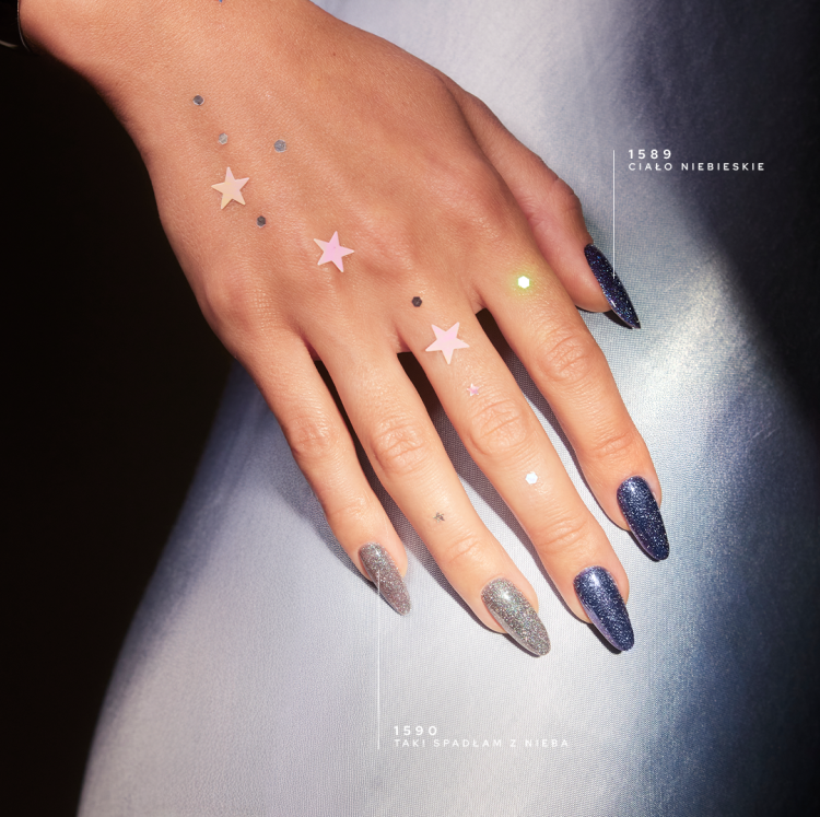 1590, Mistero Milano Tak Spadłam z nieba, lakier hybrydowy cat eye, lakier hybrydowy bez HEMA, lakier hybrydowy 7 ml, Winter Stardust, fiolet-turkus lakier hybrydowy, lakier hybrydowy do salonu, NaszePaznokcie.pl