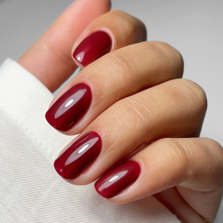 Lacogel 954 Wine Me, lakier hybrydowy burgund, ciemny burgund Lacogel, trwały lakier hybrydowy, lakier Elarto
