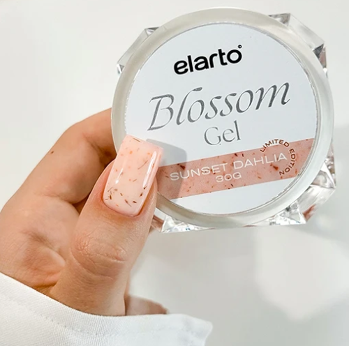 elarto-zel-budujacy-brzoskwiniowy-z-kwiatuszkami-blossom-gel-sunset-dhalia.webp