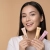 wegański balsam do ust Yokaba, Peony Sparkle Essence Vegan Lip Balm, balsam do ust z peonią, nawilżający balsam do ust 15 ml, balsam do ust z olejem awokado, balsam do ust z olejem migdałowym,