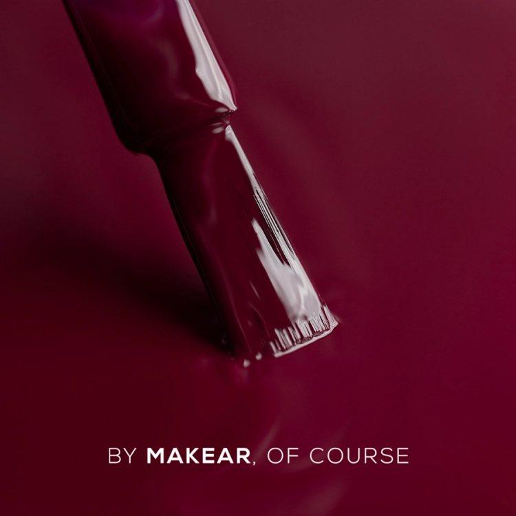 Makear 960 głębokie bordo — lakier hybrydowy 8 ml, kolor na pędzelku
