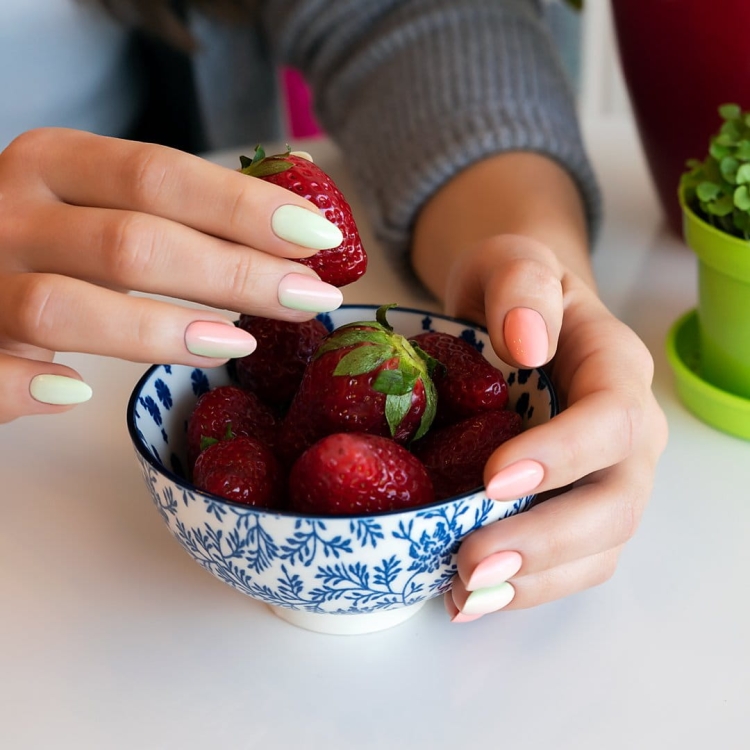 Lakier hybrydowy hi hybrid 5 ml Green Ivory #325