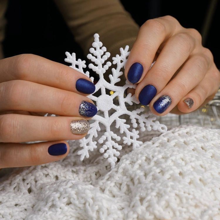 Lakier hybrydowy hi hybrid 5 ml Deep Blue Shine #311