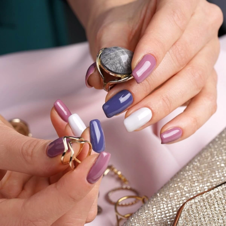 Lakier hybrydowy hi hybrid 5 ml Dusty Pink #210